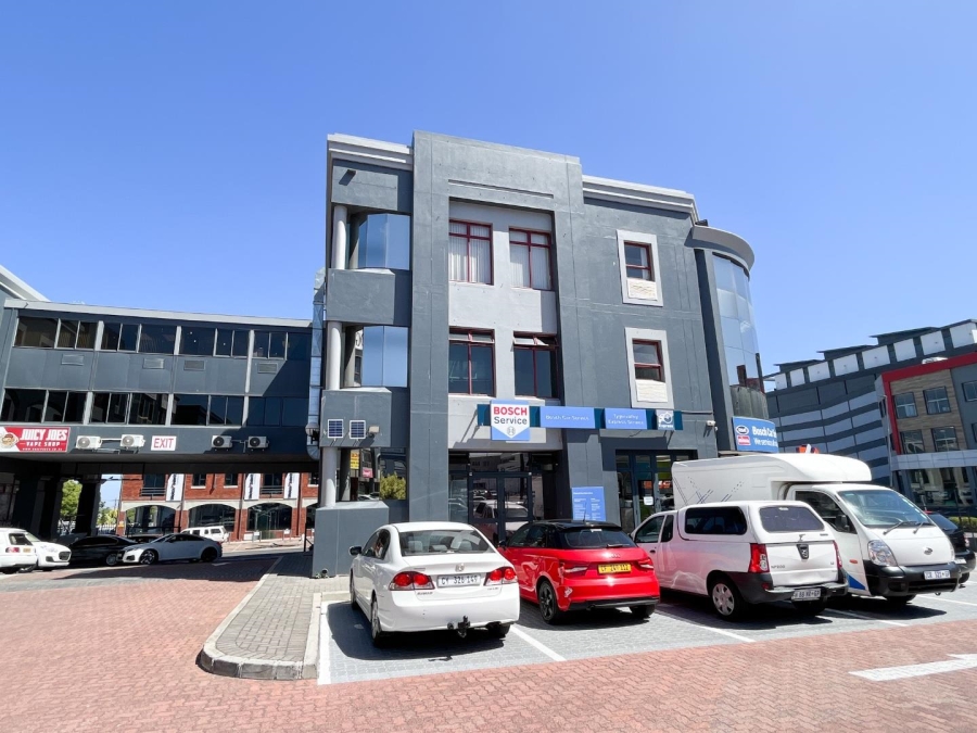 To Let commercial Property for Rent in Oakdale Western Cape